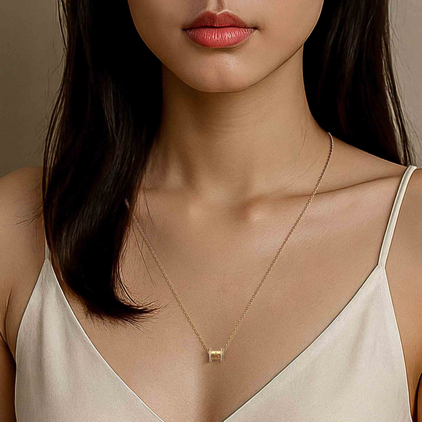 Luxe Lucky Turn Necklace SN002L